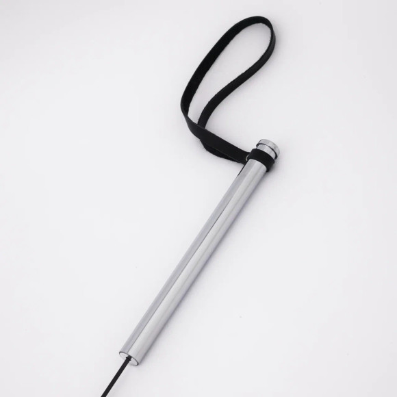 Черный стек с металлической ручкой