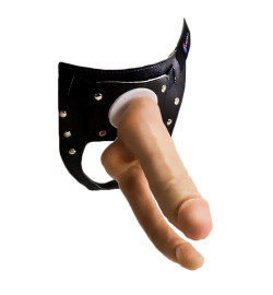 Двойной фаллоимитатор на трусиках с плугом - 15 см. Двойной фаллоимитатор на трусиках с плугом - 15 см.