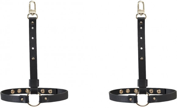 Черные гартеры с металлической фурнитурой