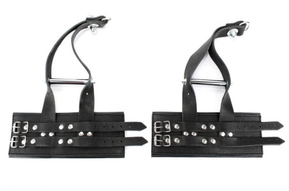 Черные наручники для подвешивания