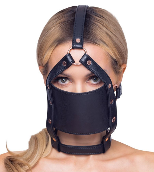 Черный намордник с кляпом-шаром Head Harness With A Gag Черный намордник с кляпом-шаром Head Harness With A Gag