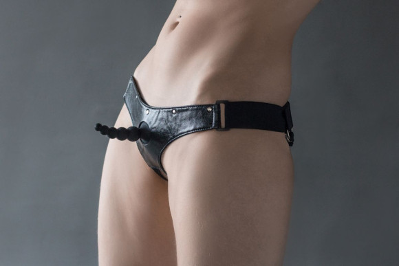 Черные трусики Better с анальной насадкой - 8 см. Черные трусики Better с анальной насадкой - 8 см.