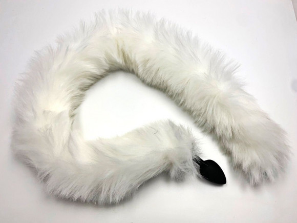 Черная анальная пробка с белым длинным хвостом Черная анальная пробка с белым длинным хвостом