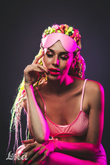 Розовая маска Shy Розовая маска Shy