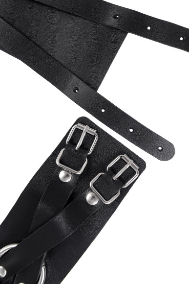 Черные кожаные оковы с двумя перекрёстными ремешками